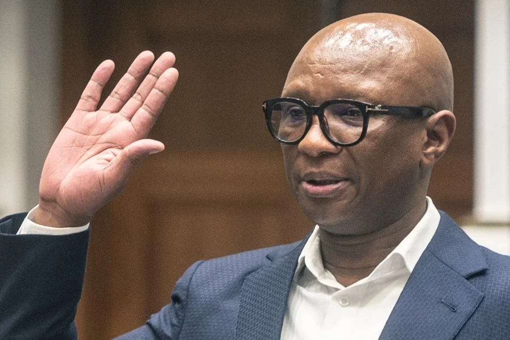 Zizi Kodwa Biography